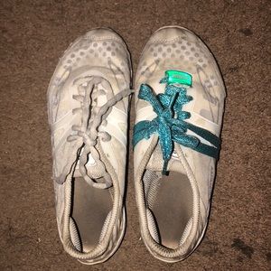 Nifnity cheer shoes